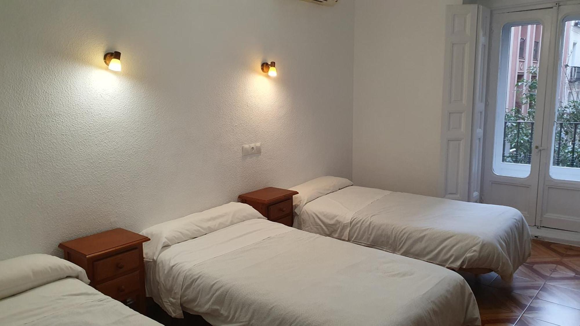Hostal Ginebra -Madrid Centro Gran Via Sol- Luaran gambar